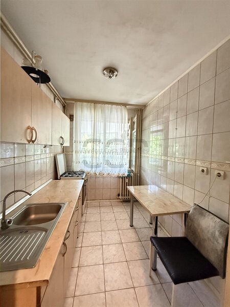 Gorjului, metrou, Iuliu Maniu, apartament 3 camere, decomandat, bloc anvelopat.